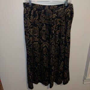 Vintage Worthington Black and Brown Floral Pleated Skirt Sz 12 Petite